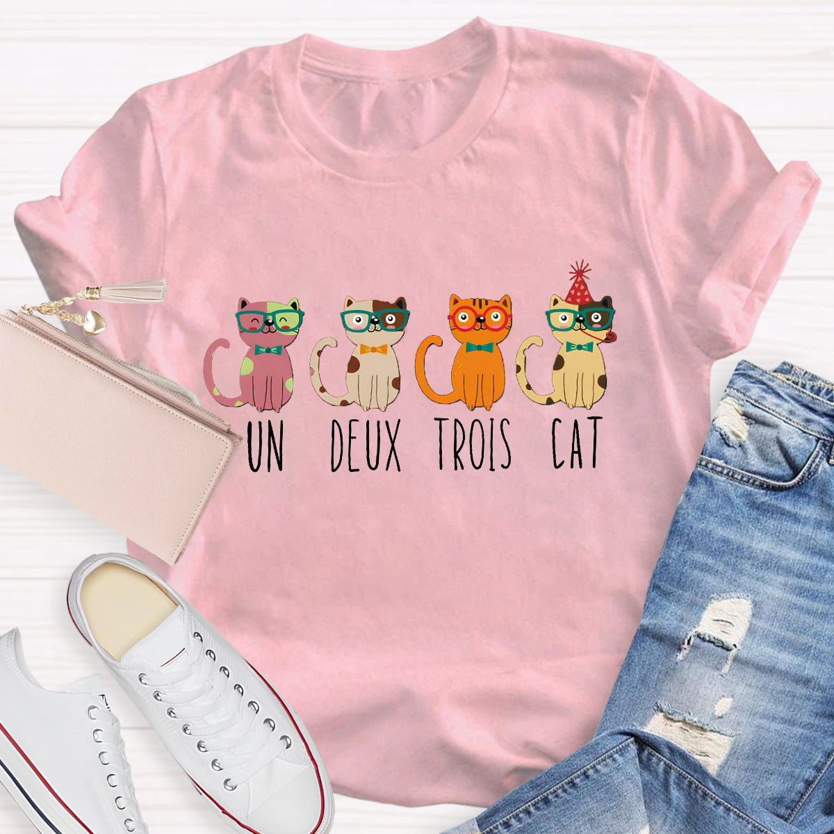 Un Deux Trois Cute Cat French Teacher T-Shirt