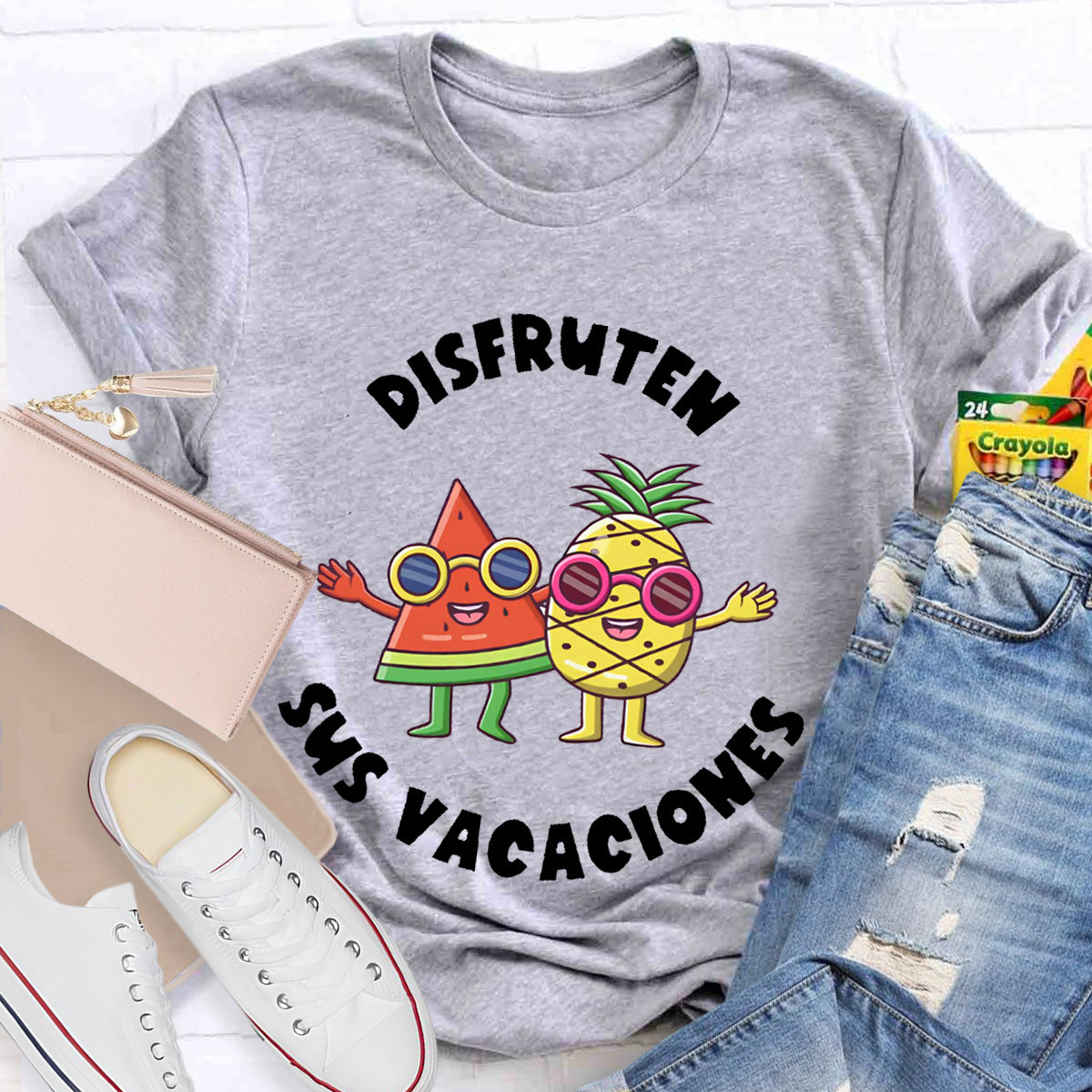 Disfruten Sus Vacaciones Spanish Teacher T-Shirt
