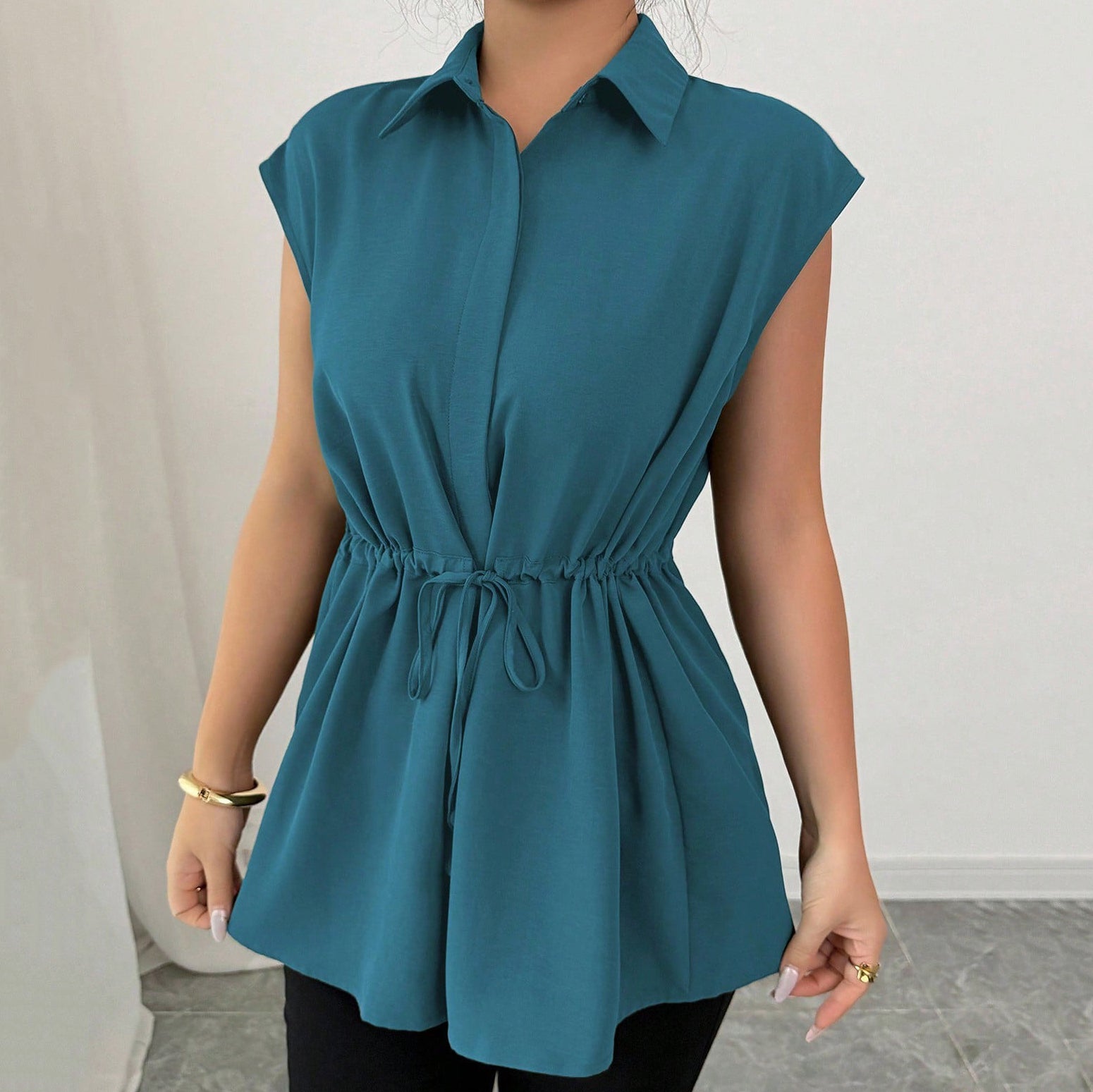 Waist-Cinching  Single-Breasted Solid Color Polo Collar  Short-Sleeved Shirt
